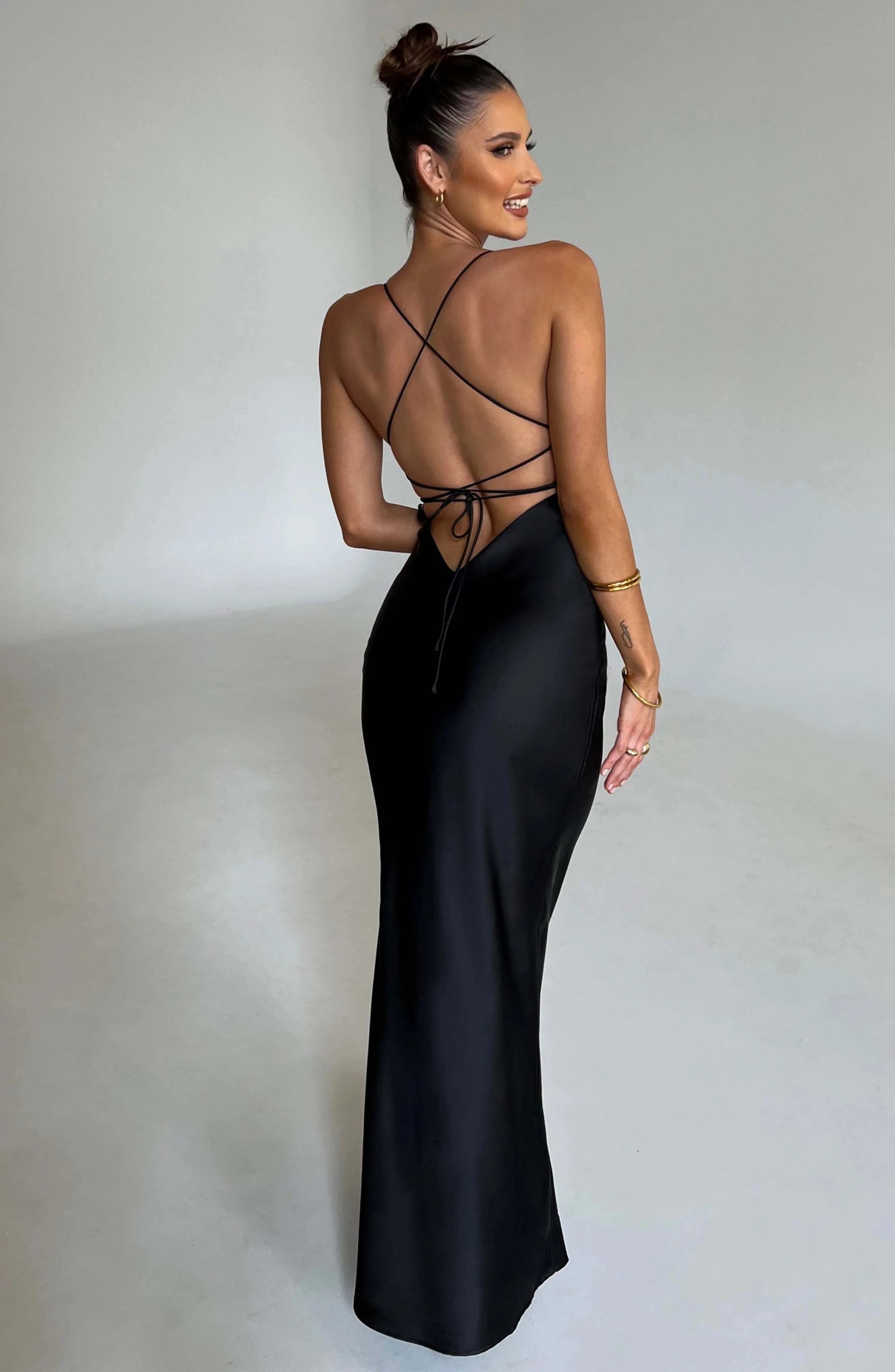 robe,  robe de soirée,  robe longue femme,  robe femme,  robe demoiselle d'honneur,  robe de soiree,  robe invitée mariage,  robe mariage invitée,  robe mariage invitee,  robes,  robe ceremonie femme,  robes femme,  robes soir,  robes noir,  robe noir,  robe maria,  robes chic,  robe chic,  robes soiree, robe de chambre femme, robe pull femme, robe soirée, robe de cocktail